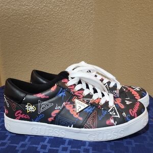 GUESS Black Low-Top Sneakers with Multicolor Logo Graffiti Los Angeles Size 10